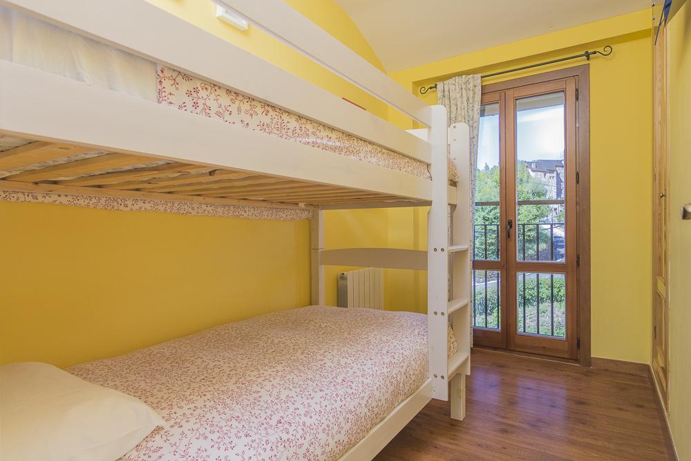 Apartamento Rustico En El Valle De Benasque Apartment Bisaurri Exterior photo